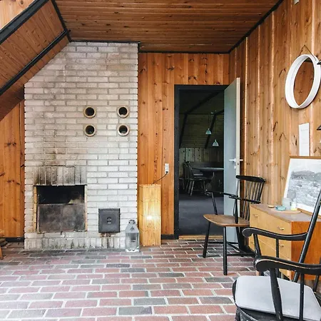 Spacious Retreat With View