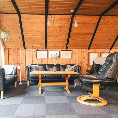 Spacious Retreat With View * Blåvand