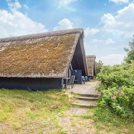 펜션 Spacious Retreat With View Blåvand