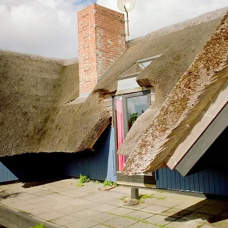 Spacious Retreat With View * Blåvand